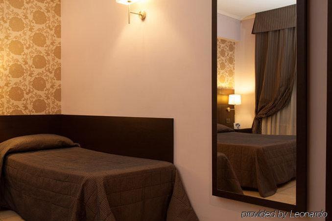 Seven Kings Relais Pensión 3*
