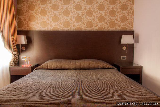 Pensión Seven Kings Relais 3*